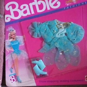 Barbie Fashion Turquoise Skating Ensemble